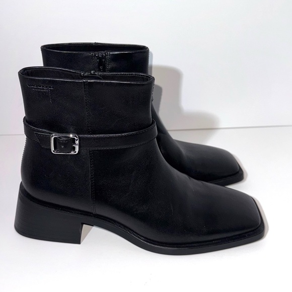 Vagabond Shoes - Vagabond Buckle Ankle Boots